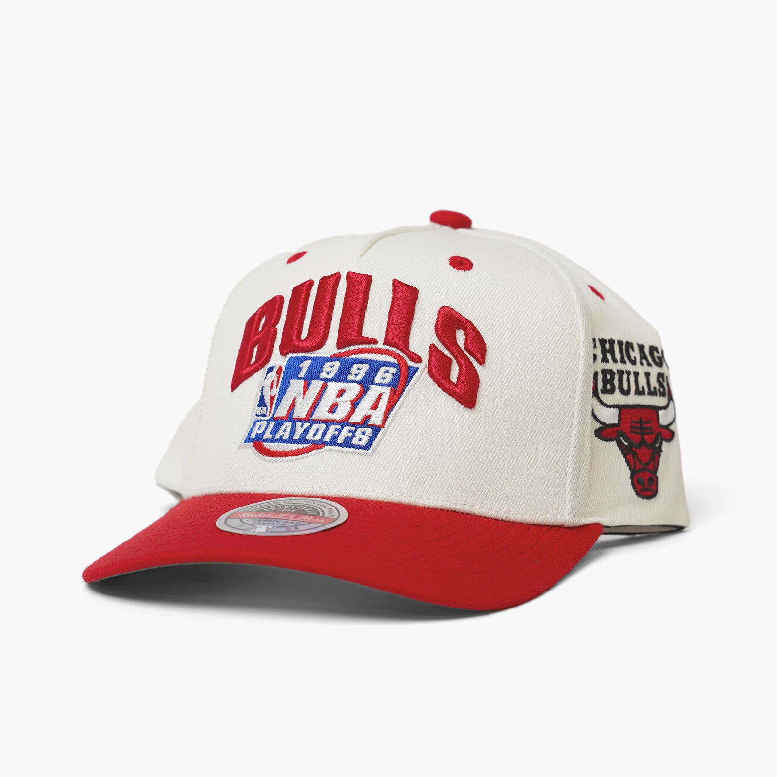 Mitchell & Ness NBA Chicago Bulls HWC 96 Champions Wave 2T White Snapback Hat 