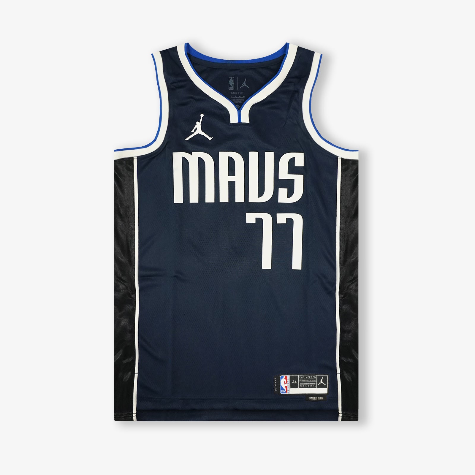 Outerstuff Luka Doncic Dallas Mavericks NBA Boys Youth 8-20 Navy Statement Edition Swingman Jersey