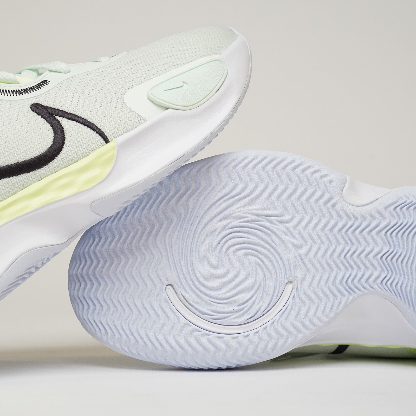 Nike Renew Elevate 3 - 'Barely Green' - Throwback