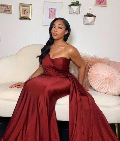 Alana Gown Portia and Scarlett Deep Red | Prom Gowns 2022 