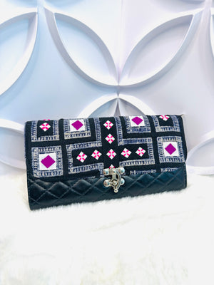 LIVE Crossbody - LLUXE Silver