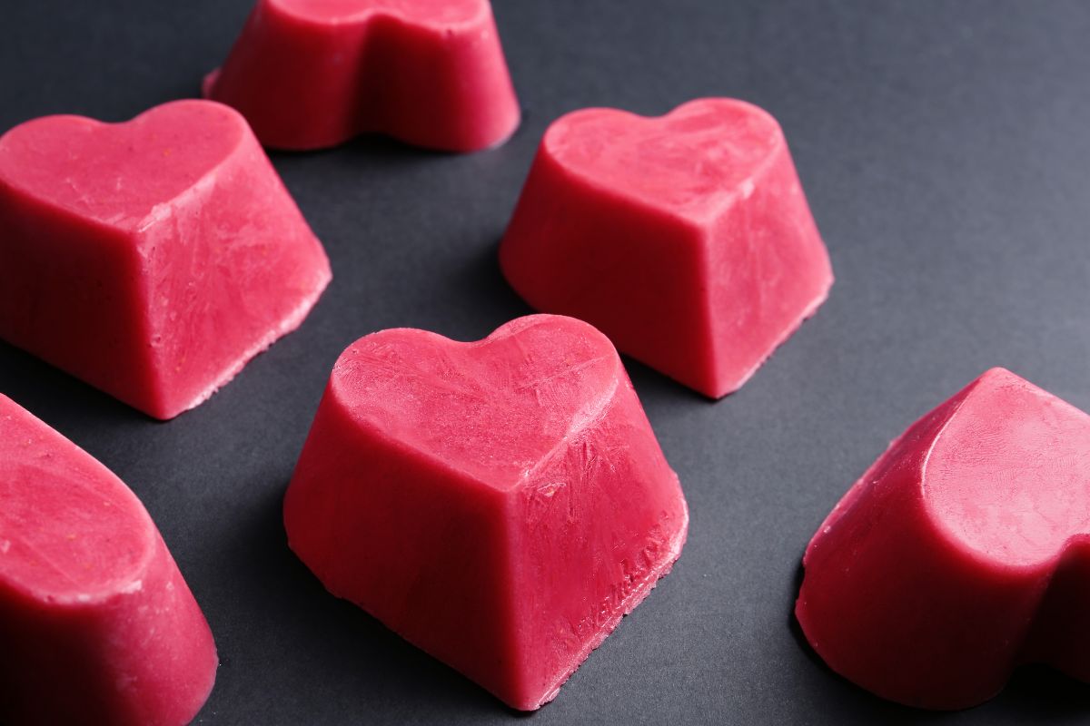 Berry heart pupsicles
