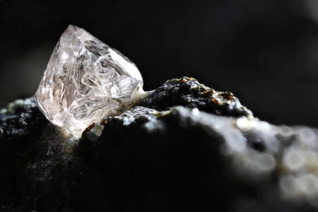 Lab-made diamonds are unquestionably conflict-free
