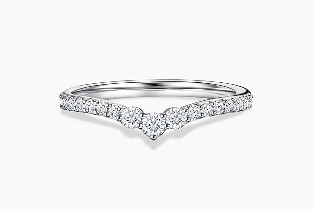 LVC Petit Precieux Wishbone Diamond Ring