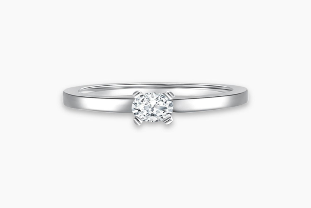 LVC Precieux Classic Ellipse Diamond Ring