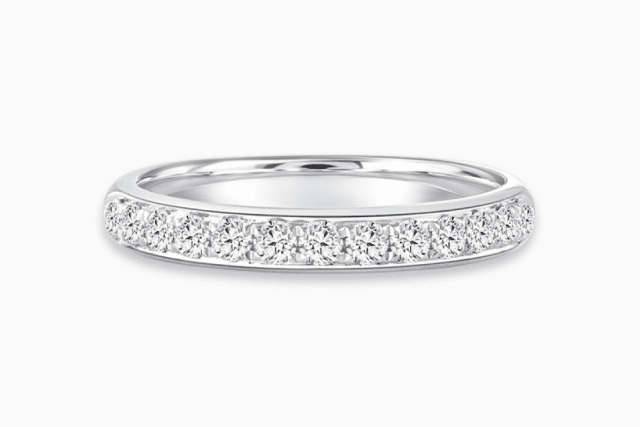 LVC Purete Diamond Wedding Band with Pave Settings in Platinum