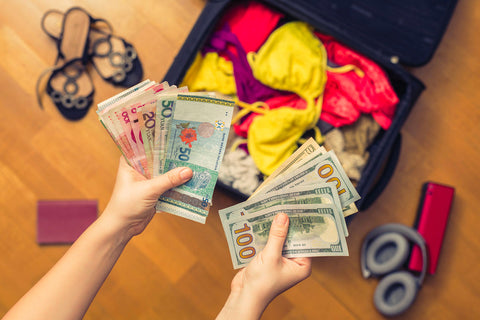 Saving Money While Traveling