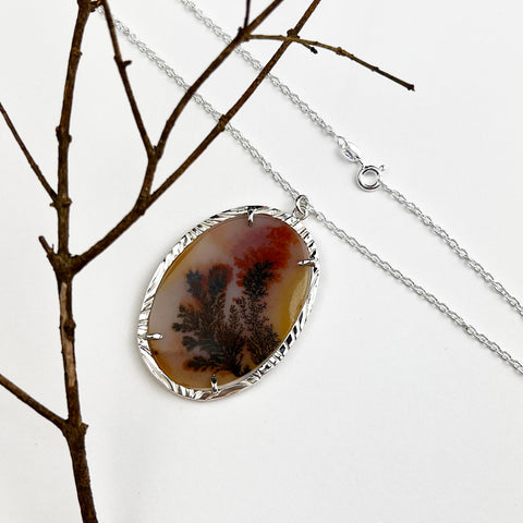 red dendrite necklace