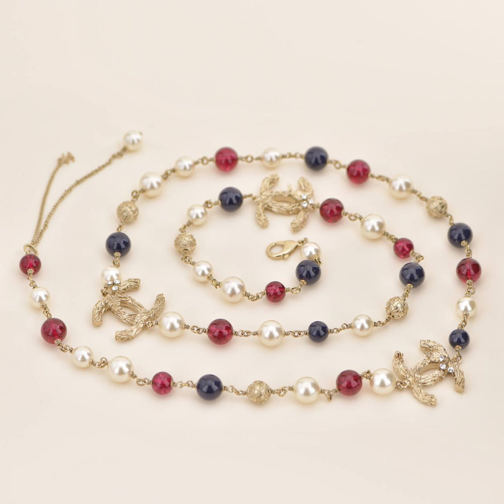 Chanel Pearl and Black Enamel CC Long Necklace – Dandelion Antiques