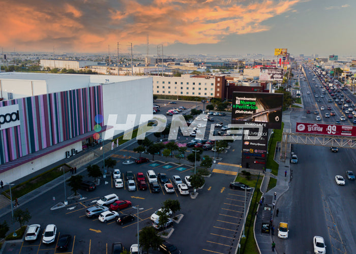 Proyecto Pantalla LED HPMLED en Centro Comercial Paseo la Fe 1