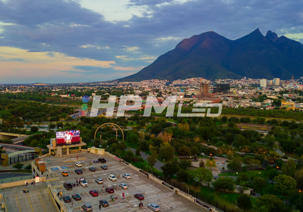 Proyecto Pantalla LED HPMLED Motor Cinema
