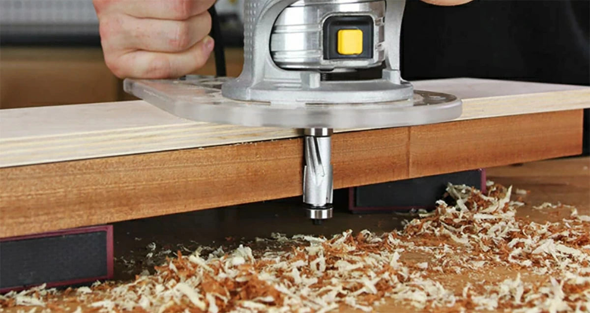 The compression cutting geometry of the Mini-Mega Flush Trim Router Bits greatly reduce tear-out in difficult woods with reversing grain.