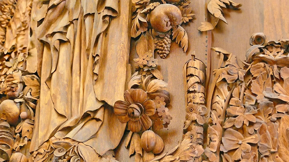 Carving by Grinling Gibbons.  Photo Courtesty of Camster2 - Own work, CC BY-SA 3.0, https://commons.wikimedia.org/w/index.php?curid=6521009