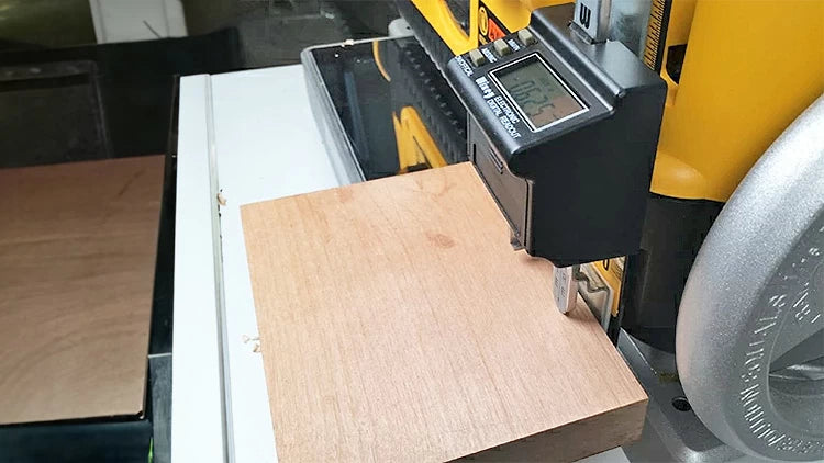 In incremental mode you can find the true thickness of boards before they go into the pEasily switch between absolute and incremental measuring modes. In incremental mode you can temporarily zero out the scale which gives you a handy zero reference point.