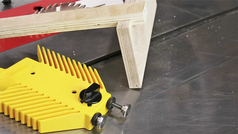 The two adjustable stops can be easily set to make perfect-fitting lap joints.