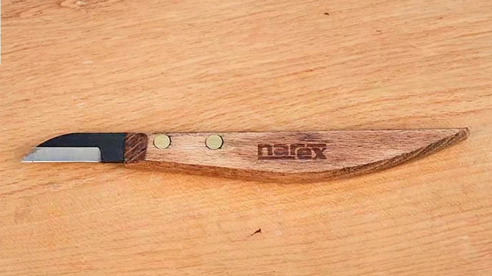 Adding a Detail Carving Knife to the Narex Starter set opens you up fully to the world of chip carving and fine detail work.