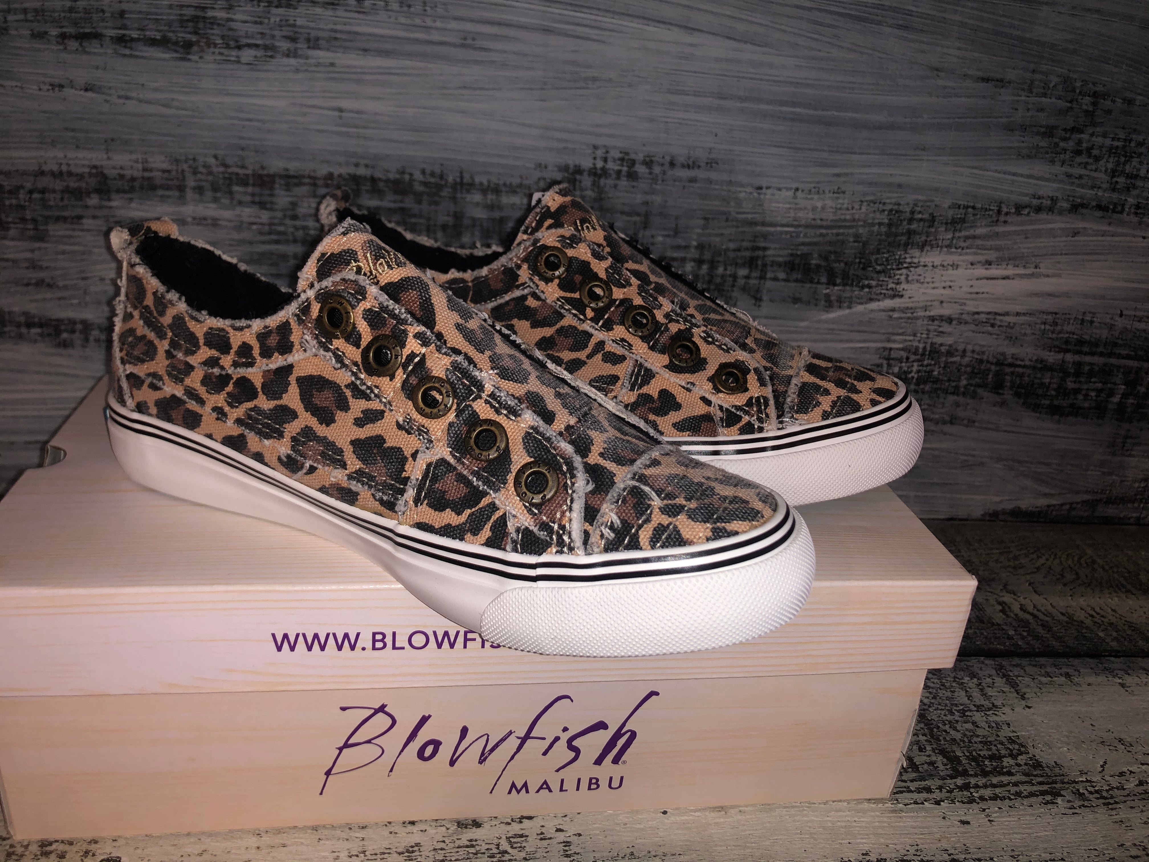 blowfish play sneaker leopard