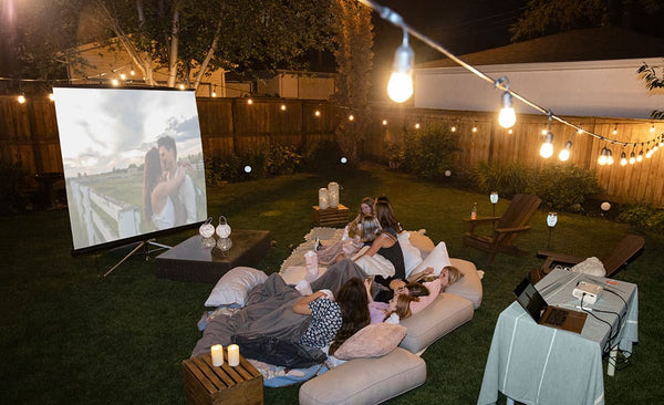 Experience Gift Ideas for Friends 21st Birthday - Outdoor Movie Night