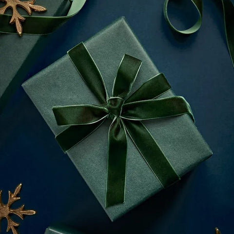 Luxury Christmas Gift Wrapping Ideas - Velvet Ribbons and Bows