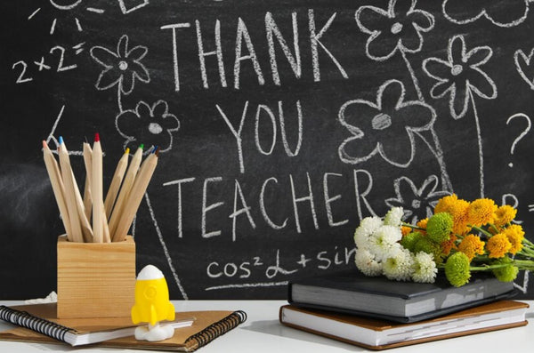 ‘Thank You’ Messages To Appreciate Teacher’s Love And Care