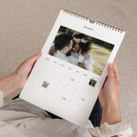 DIY Wedding Gift Ideas for Couple - Customised photo calendar