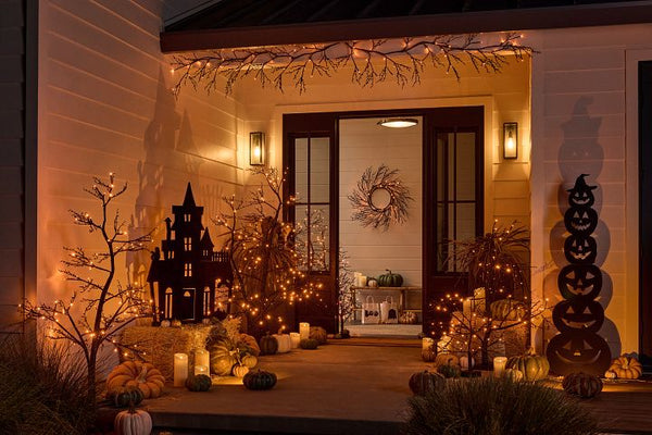 When to Put Halloween Decorations Up