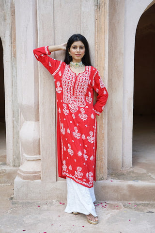 ELEVATE YOUR STYLE: A GUIDE TO EFFORTLESSLY STYLING LONG KURTIS – House of  Chikankari