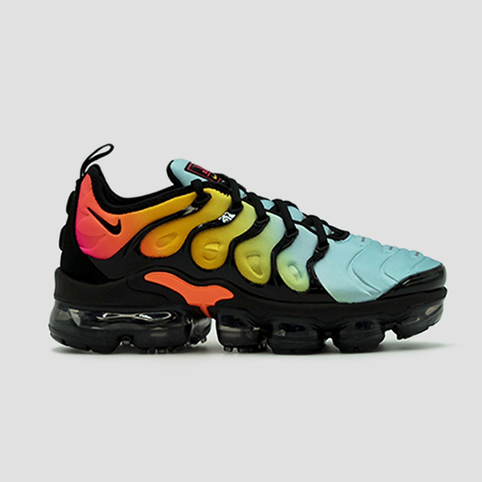 Womens Nike Air VaporMax Plus " Bleached Aqua " Available Instore now