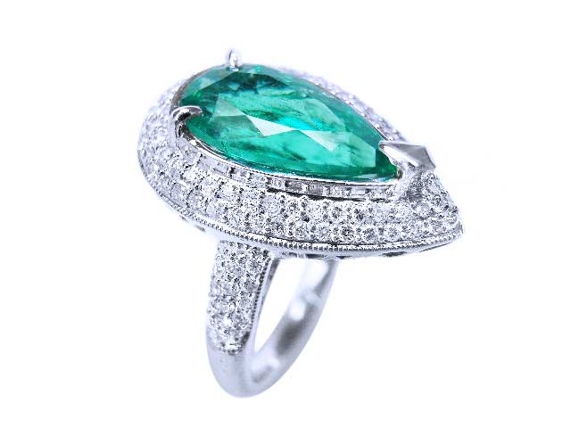 Pear Shaped Emerald Engagement Ring