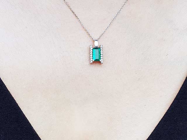 Baguette cut Emerald and Diamond Pendant Necklace – Emerald Jewelry ...