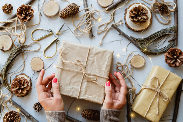 New Year: Celebrate The Joy Of Giving: New Year Gifts For Friends and  Family