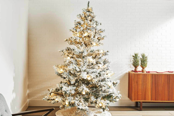 Tips For The Storage And Care For Your Flocked Christmas Trees