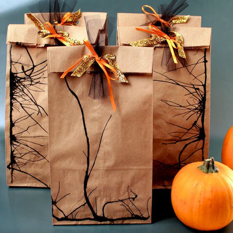 Wrapping Your Gift in Halloween-Themed Packaging