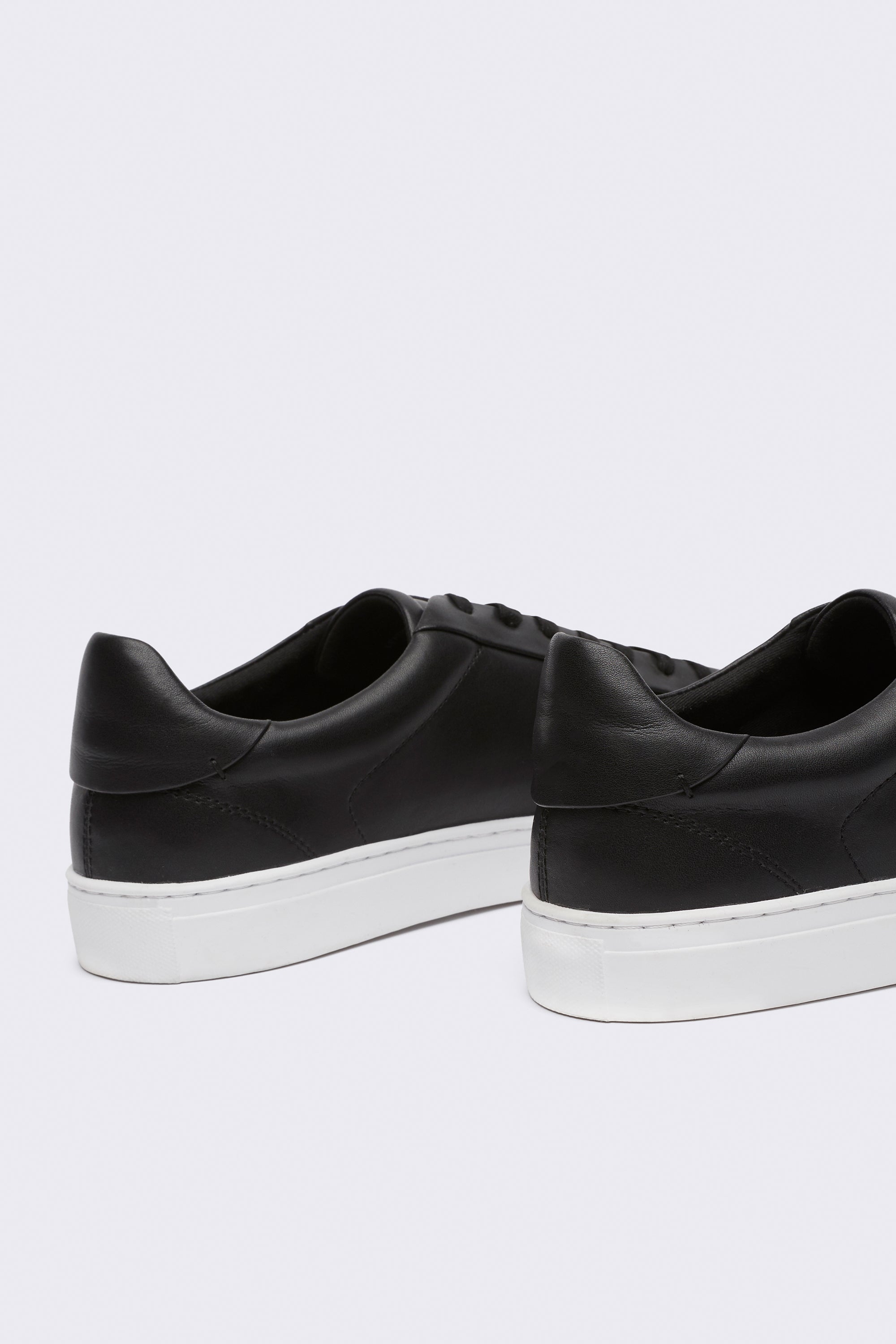 Lucas Leather Sneaker