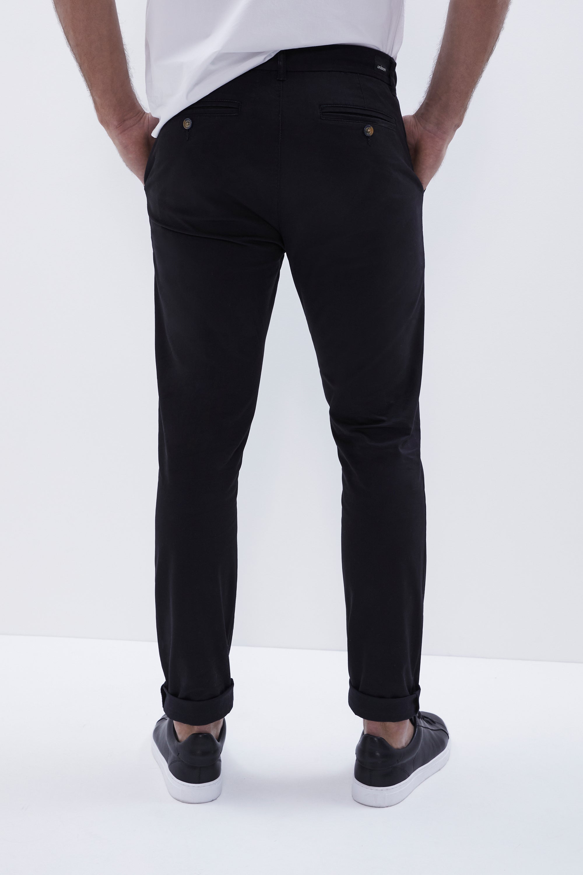 Slim Chino Pant