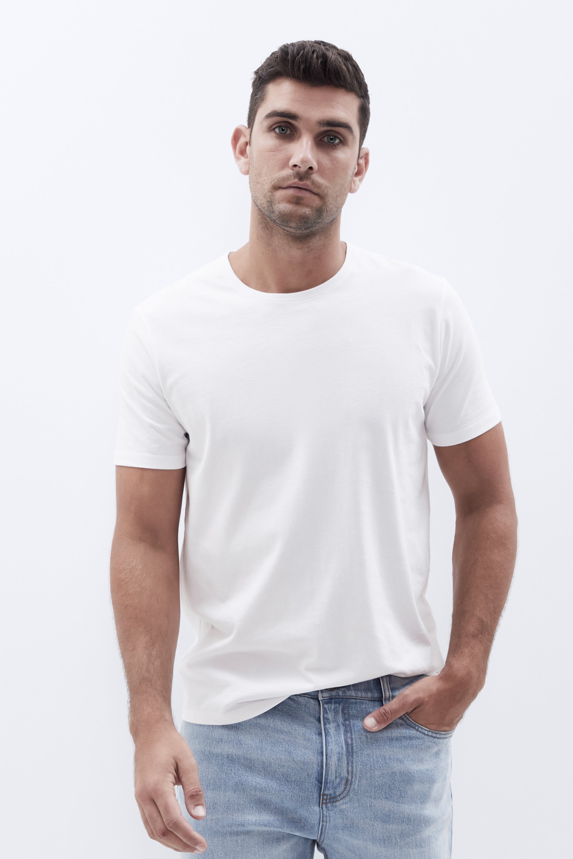 Unison The Classic Linen Shirt In White