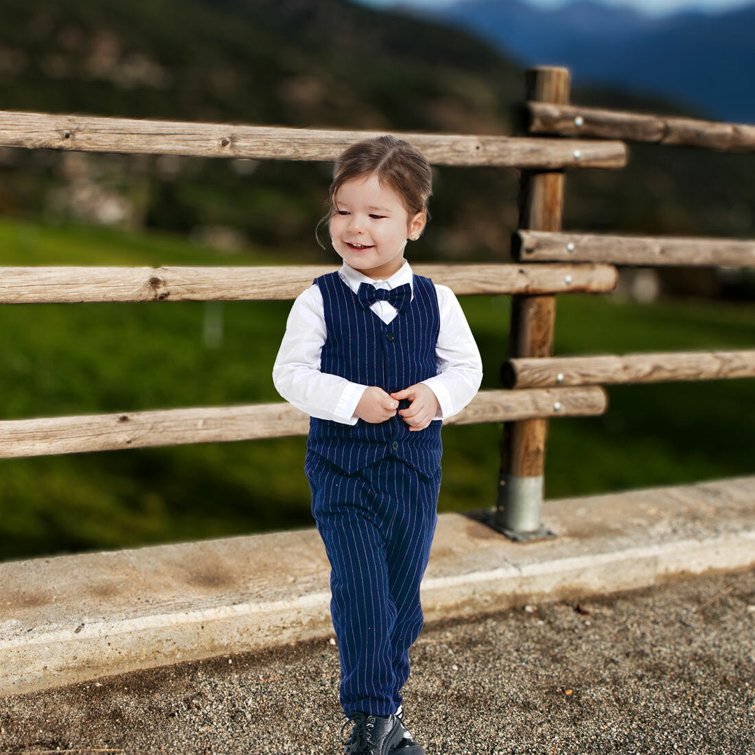 Lincoln navy blue suit for boys