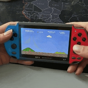 קונסולת משחקים לילדים עם משחקי וידאו רטרו נוסטלגיים מובנים