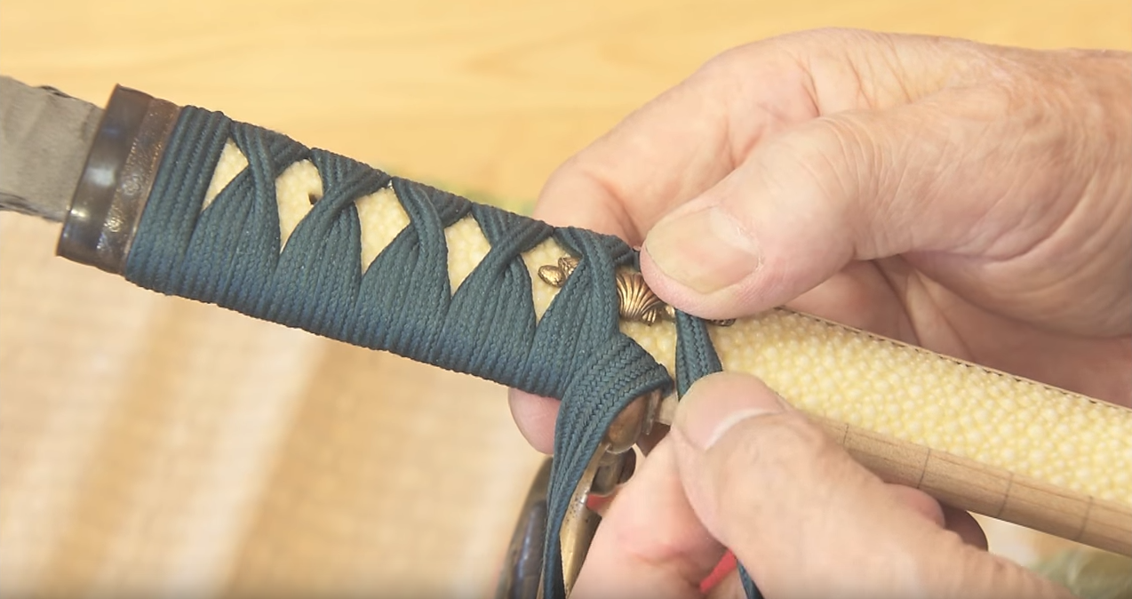 wrapping a sword handle