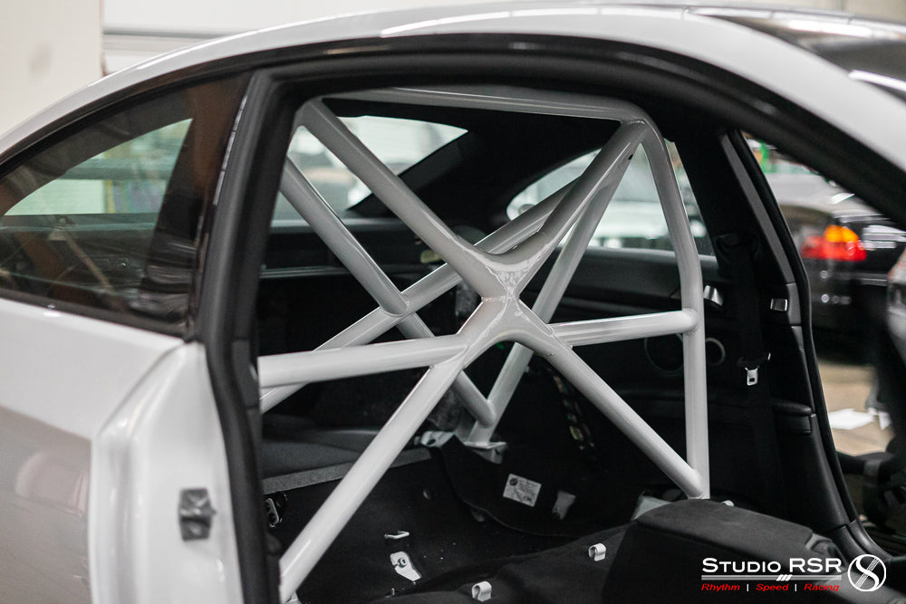 StudioRSR BMW F30 Full 6-point Roll cage / Roll bar