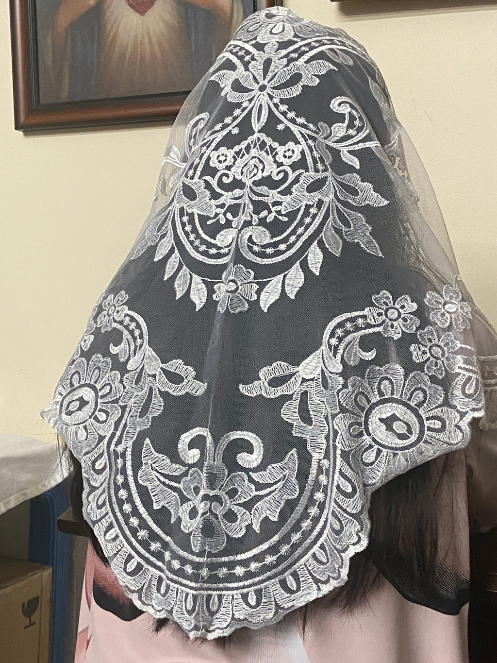 Capilla de Mantilla español 51 " – Unique Catholic Gifts