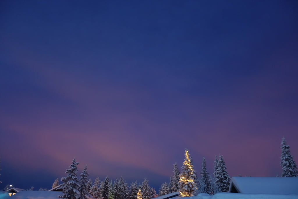 Twins That Travel at Supernomad - Arctic night sky in Sweden