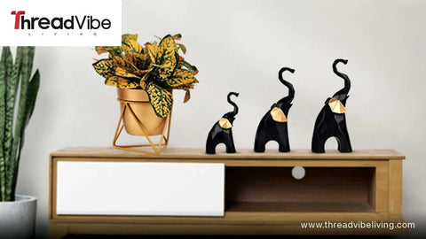 Black Geometric Elephant Statue-A set of 3