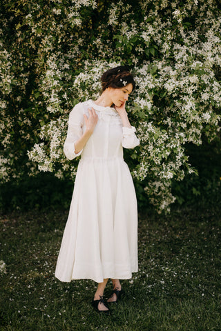 What to Wear Under Linen Dress?