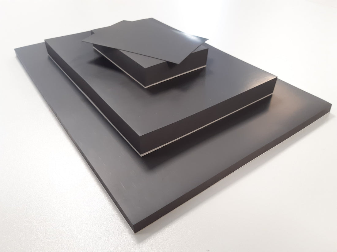 magnet ardoise A4 (21x29,7) cadre noir avec feutre effaçable magnétique -  123 Magnet