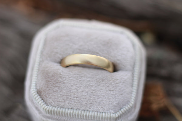 mens gold wedding ring