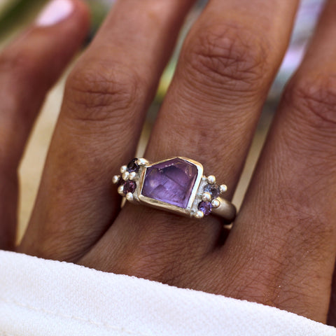 amethyst and sapphire ring