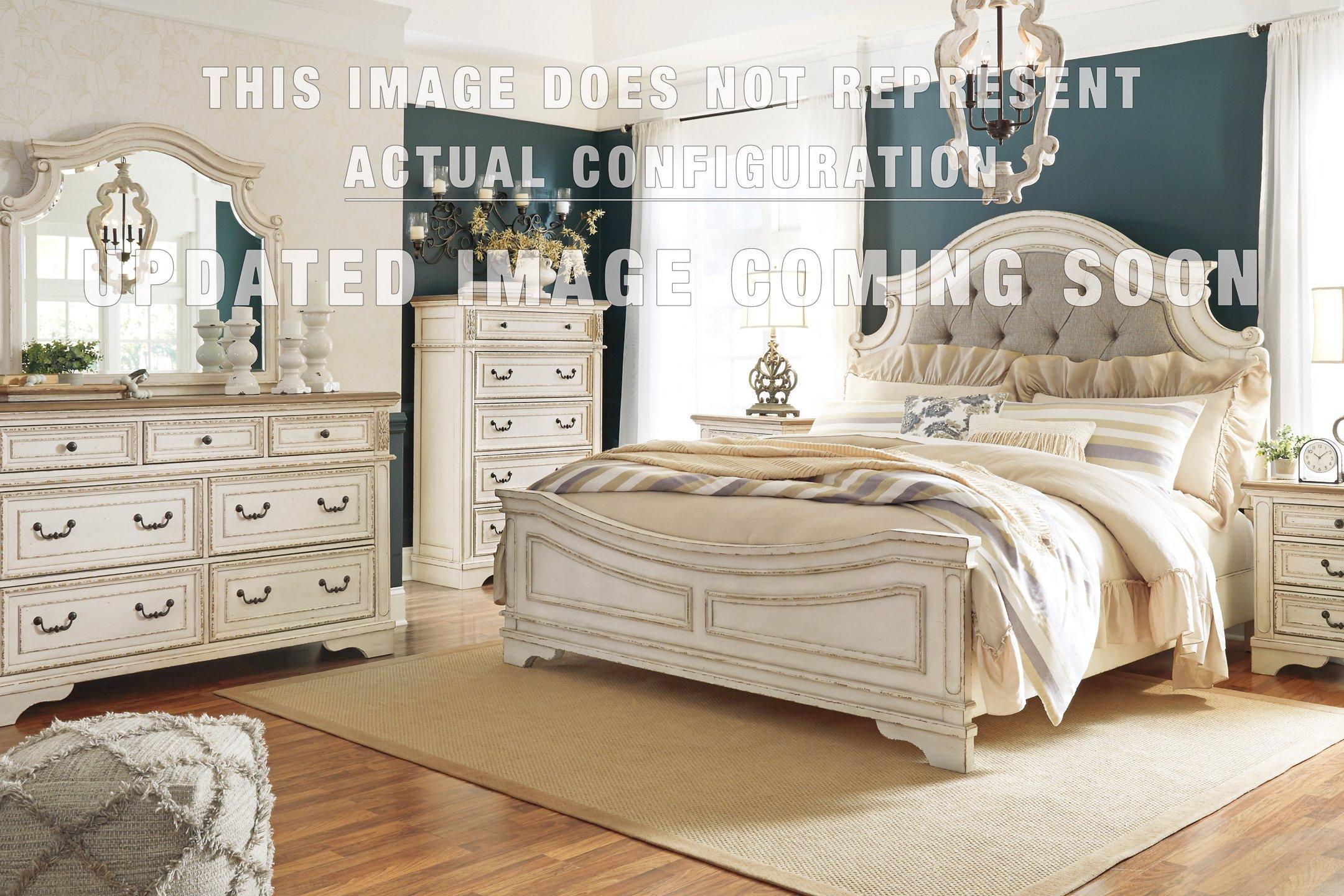 Exquisite Realyn Bedroom Collection