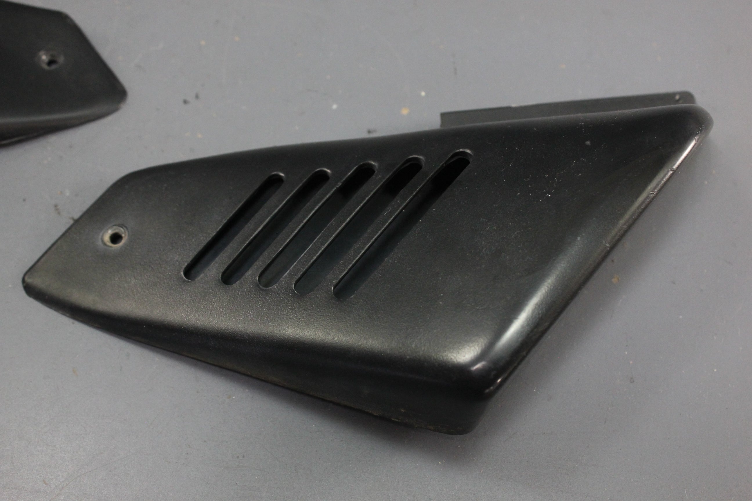 Bayliner Capri Side Windshield Base Flare Vent Left Right Plastic 1980s