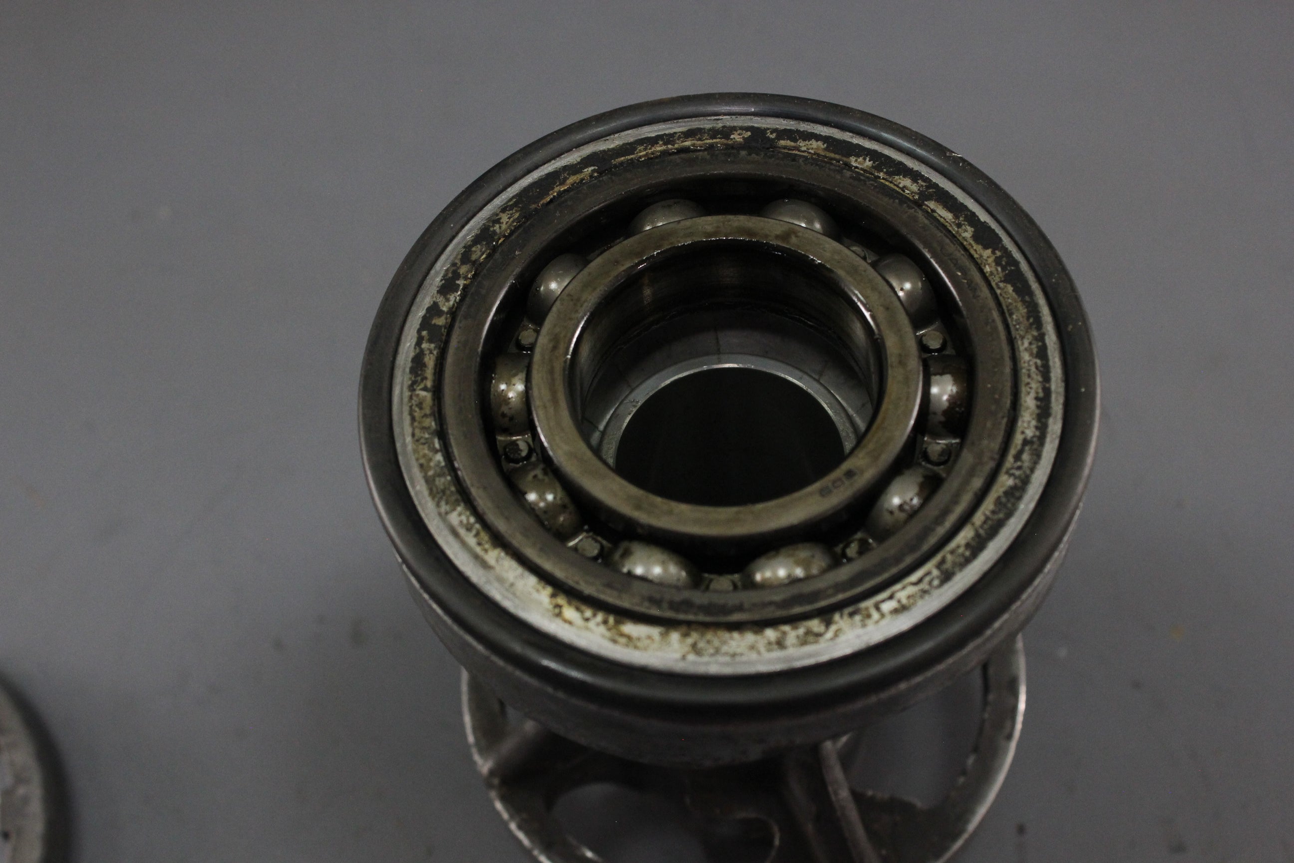 MerCruiser 73020-C1 73020A20 MR Alpha One Gen I Lower Unit Bearing Carrier 85-90